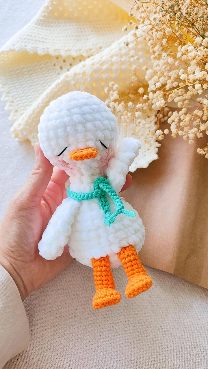 Aidan the Goose Crochet Pattern