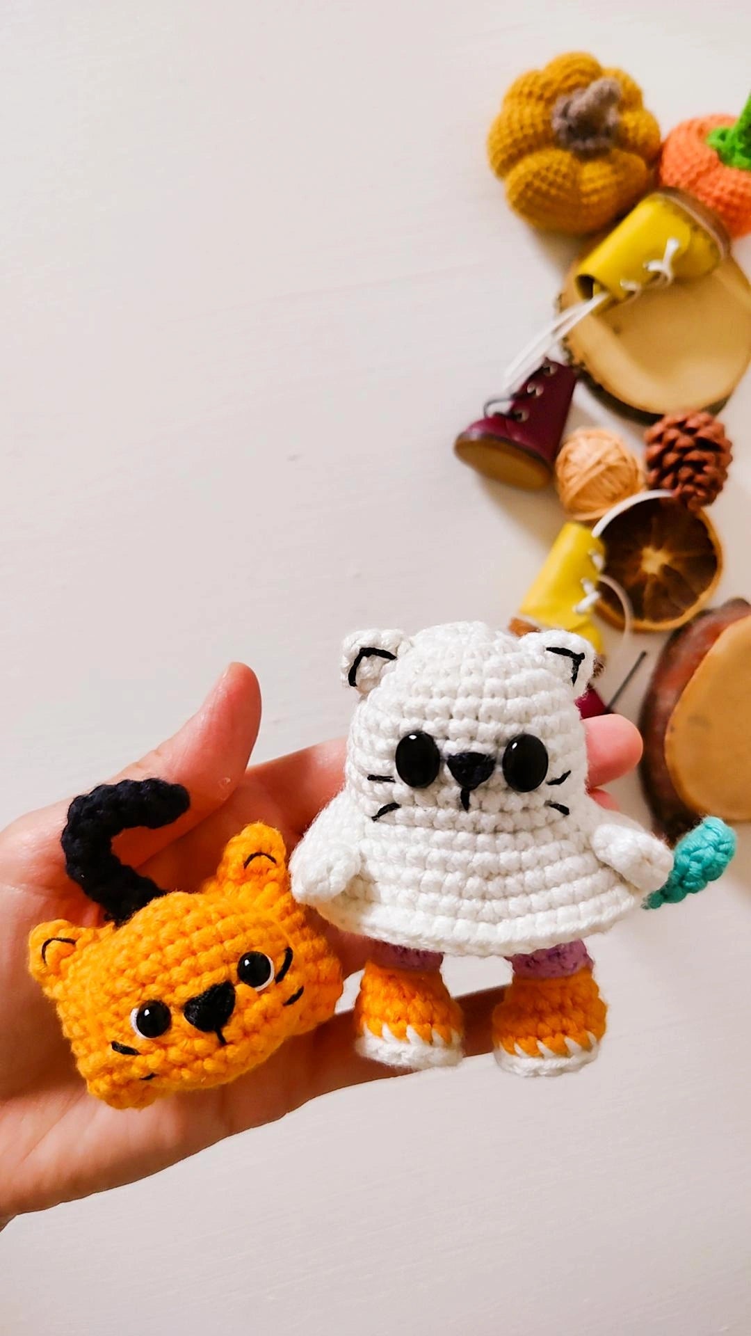 Phantom Paws the Ghost Cat Crochet Pattern