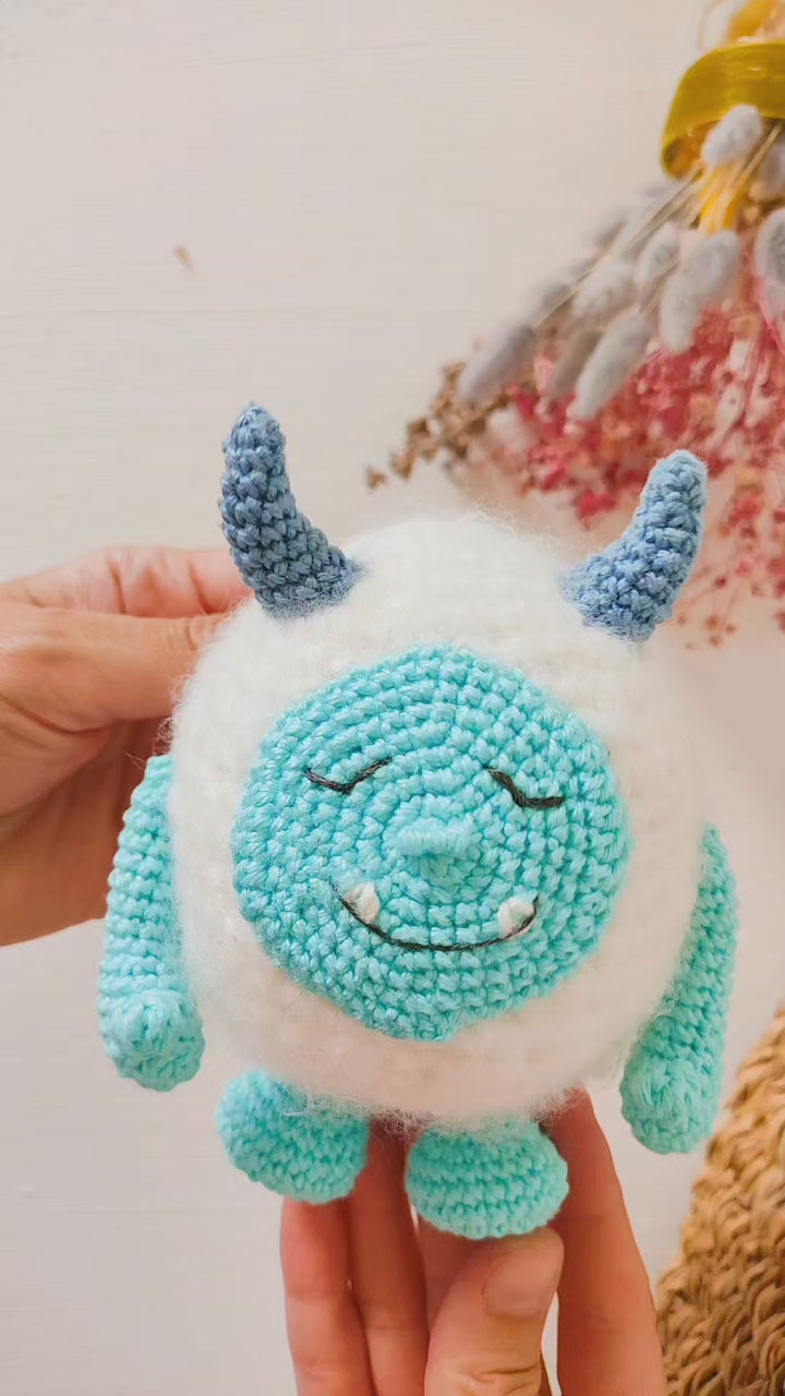 Yarn Yeti Crochet Pattern
